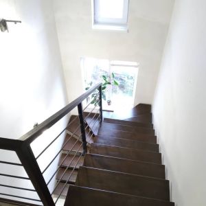 Поворотная лестница Ливерпуль с деревянными ступенями